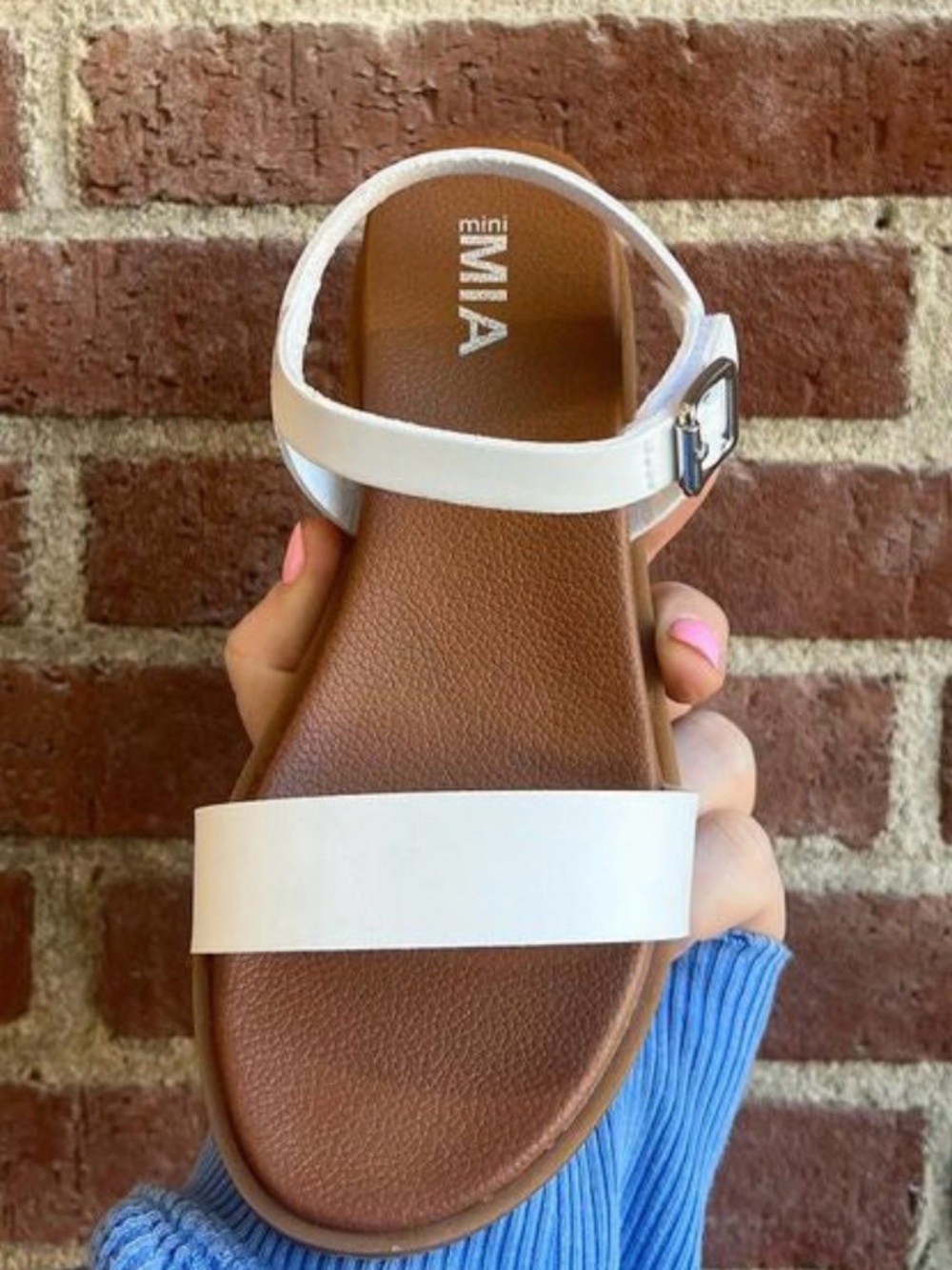 Mini MIA Lil Koddee White Toddler Girls Velcro Buckle Sandals Size 9 NWT